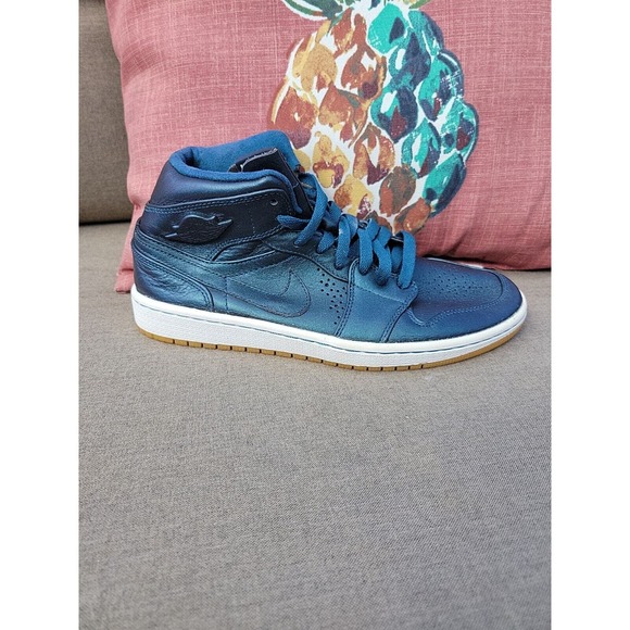 Nike Air Jordan 1 Mid Men\'s Shoes Size 8 ( 629151-404 ) anti gravity machines main image 14